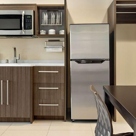 Home2 Suites By Hilton Minneapolis University Area Esterno foto