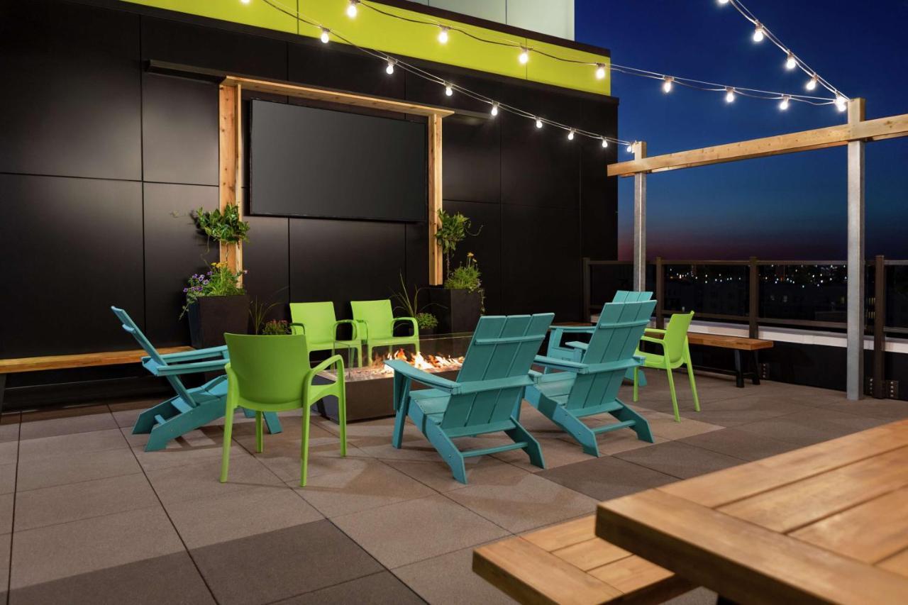 Home2 Suites By Hilton Minneapolis University Area Esterno foto