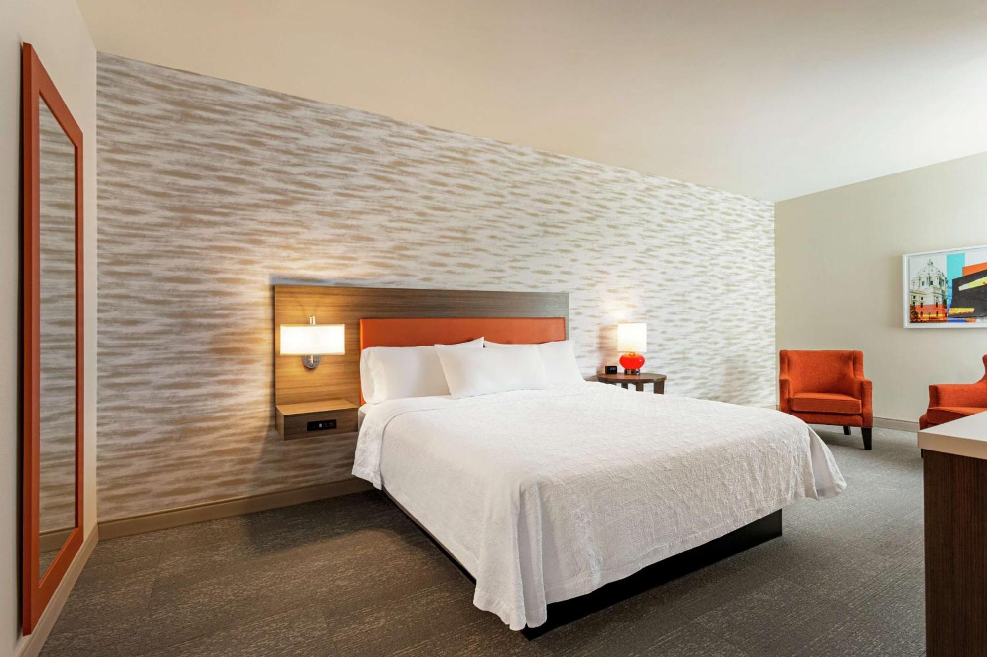 Home2 Suites By Hilton Minneapolis University Area Esterno foto