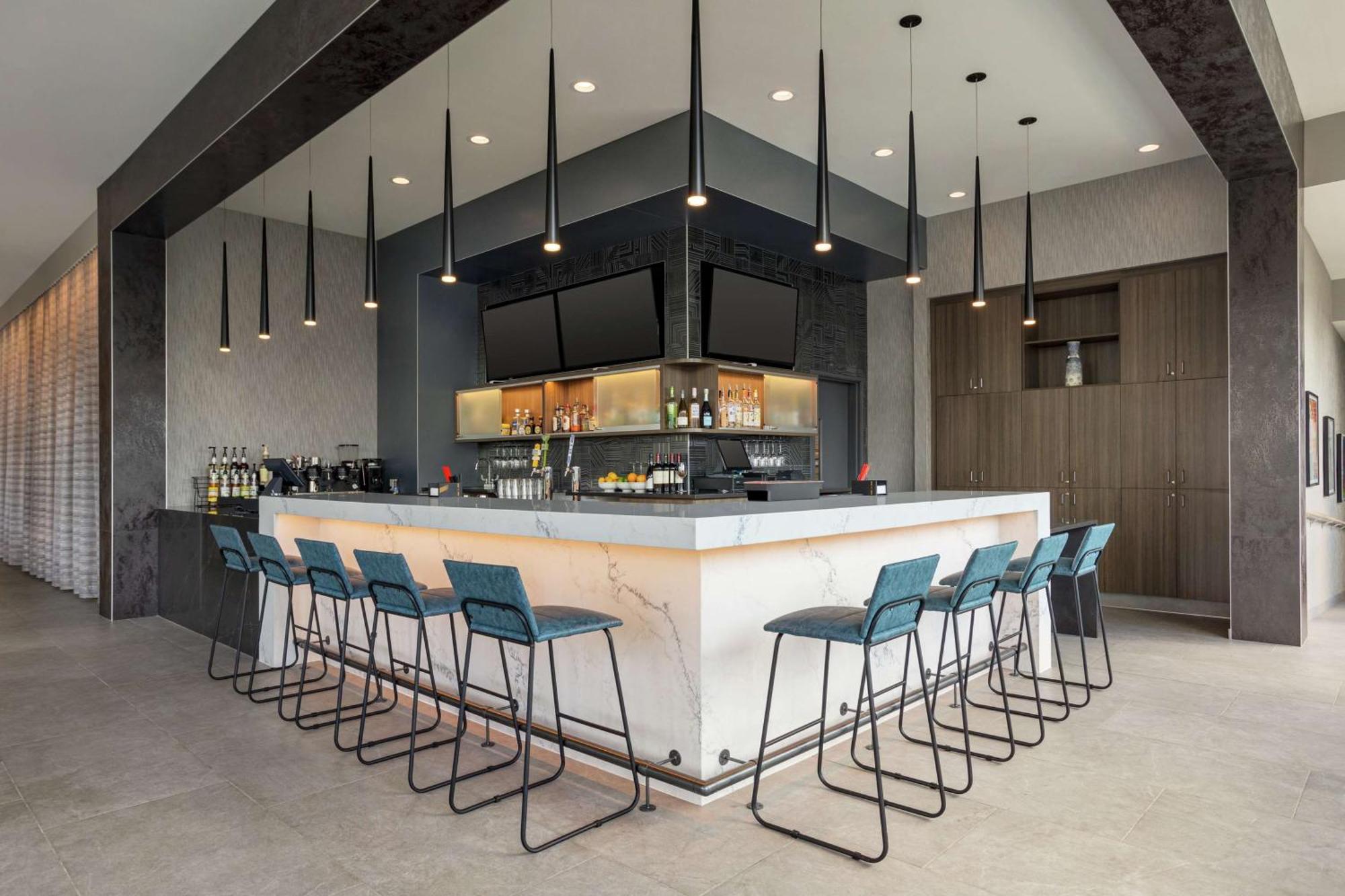 Home2 Suites By Hilton Minneapolis University Area Esterno foto